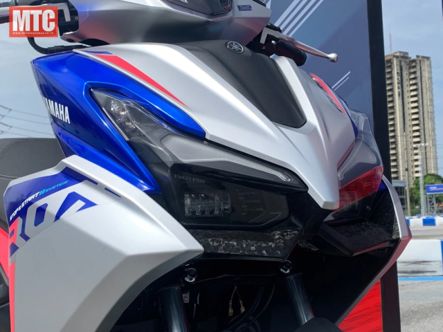 Yamaha Aerox 2026 ra mat o Thai co gia ban cao hon nhung it cong nghe hon so voi NVX 155 o nuoc ta - 7