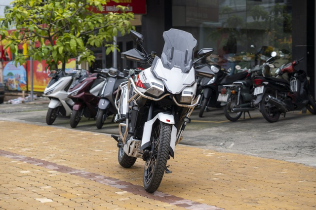 Zontes 703F 2025 cap ben Viet Nam voi gia chi 168 trieu Dong khien cong dong ADV xon xao - 3