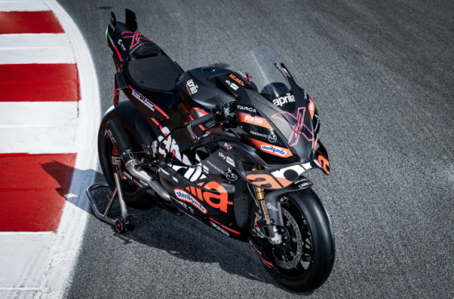 Aprilia RSV4 XGP ra mat Khi giac mo MotoGP buoc ra doi thuc - 5