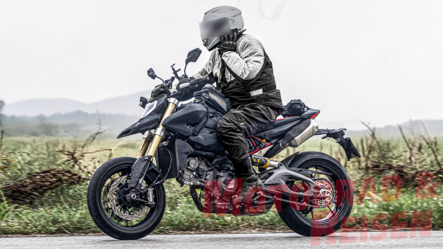 Bat gap Ducati Hypermotard V2 Dau cham het cho Testastretta huyen thoai va su khoi dau moi - 6