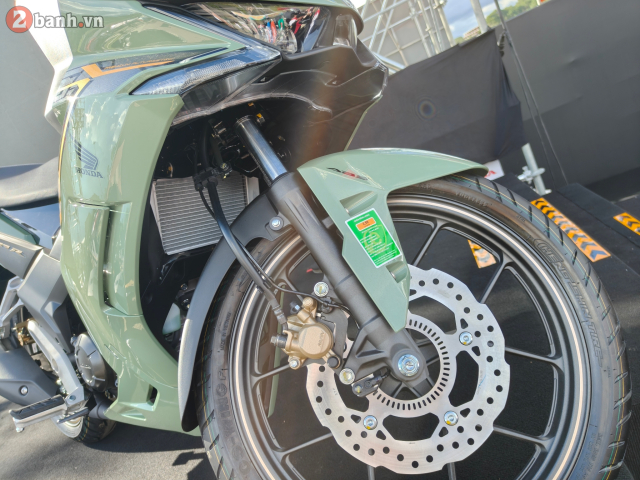 Can canh Honda Winner R vua ra mat thi truong Viet Nam voi kieu dang hoan toan moi - 22