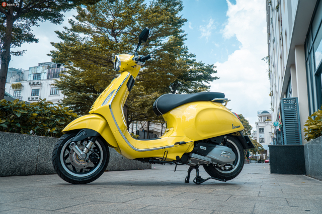 Danh gia Vespa Sprint 2025 Su lot xac toan dien tu hieu suat den trai nghiem lai - 15