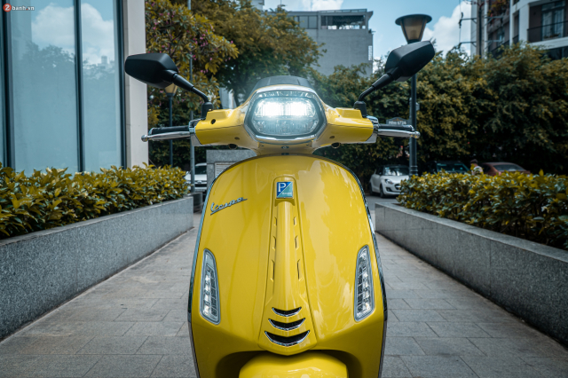 Danh gia Vespa Sprint 2025 Su lot xac toan dien tu hieu suat den trai nghiem lai - 26