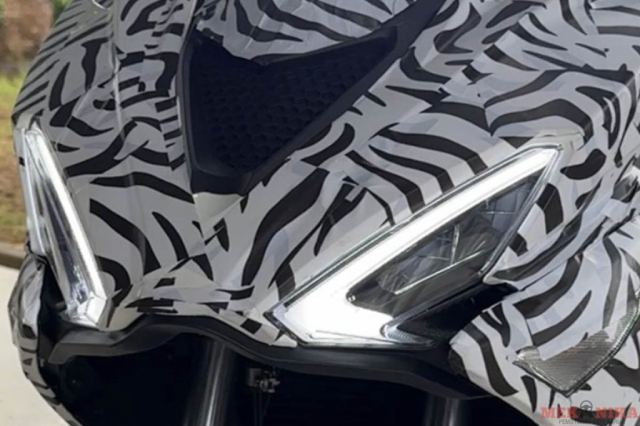 DNA Sugomi cua Kawasaki lo dien tren Super moped MODENAS moi - 3