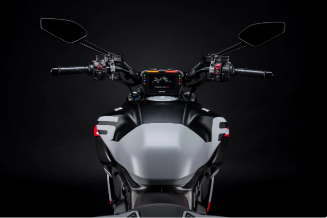 Ducati Diavel V4 RS 2026 trinh lang Khi quai thu co bap khoac ao sieu mo to - 16