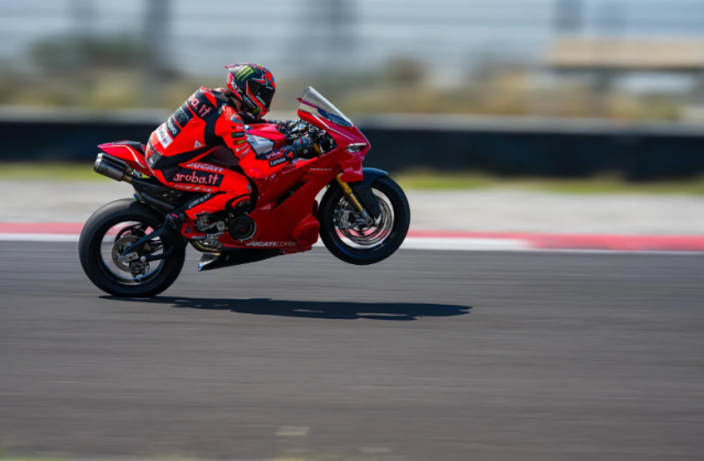 Ducati Panigale V4 R 2026 Dinh cao duong dua buoc ra doi thuc - 9