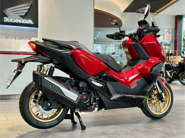 Hinh anh thuc te cua Honda ADV350 vua ve cac dai ly trong nuoc Som hon mot tuan so voi cong bo - 5