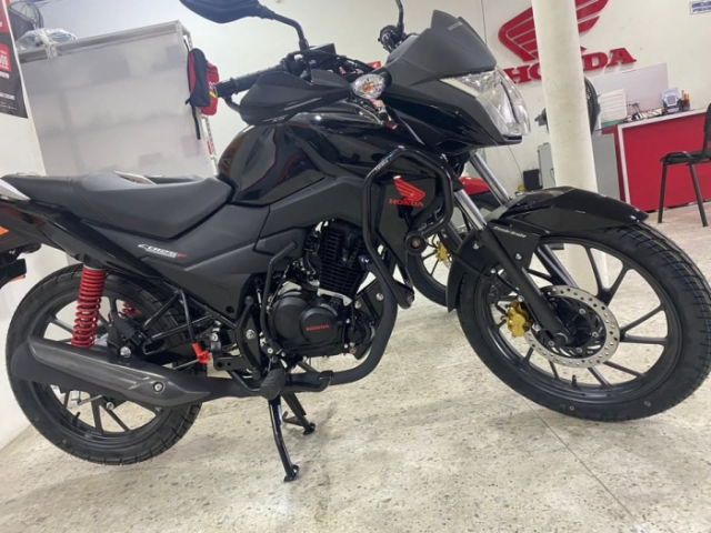 Hinh anh thuc te cua Honda CB 125F 20 MAX 2026 vua ve dai ly voi gia chi 39 trieu Dong - 3