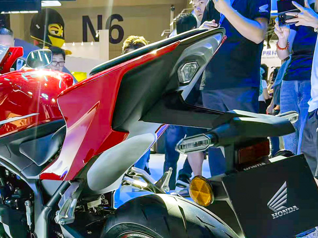 Honda CBR500R Four 2026 Giac mo 4 xylanh o phan khuc tam trung da thanh su that - 7
