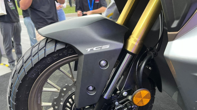 Honda NS150XC mau xe ga ADV co thiet ke hoan toan moi phuoc KYB phanh ABS va ca man hinh TFT - 11