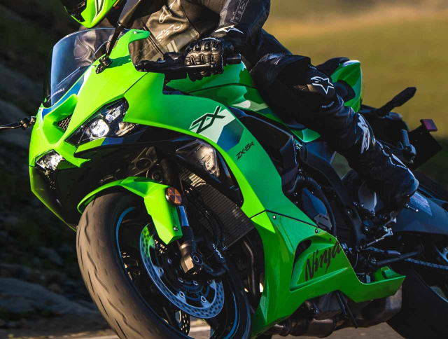 Kawasaki Ninja ZX6R 2026 Khi duong pho va duong dua hoa lam mot - 3