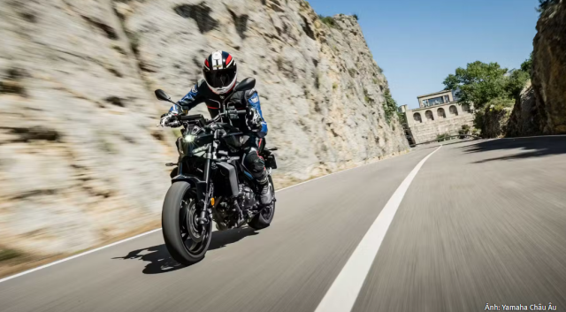 Kawasaki Z1100 vua ra mat da bi che co suc manh khong du phe lieu co dung - 8