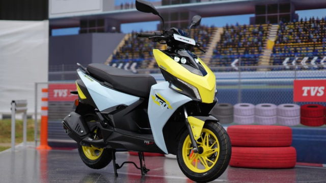 Khien cac doi thu phan khuc 150cc tram tro TVS Ntorq 150 trinh lang voi gia chi tu 30 trieu dong - 3