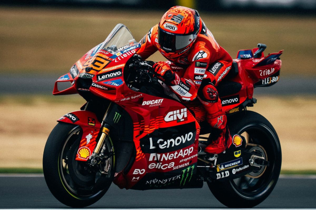 Marc Marquez va su that sau cau hoi Neu co GP24 lieu anh co danh bai Martin va Bagnaia - 6