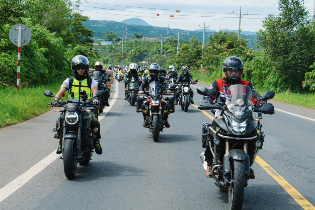 Nhin lai hanh trinh Honda Biker Rally Da Lat 3 ngay Hon 600 biker Chung mot tinh than - 3