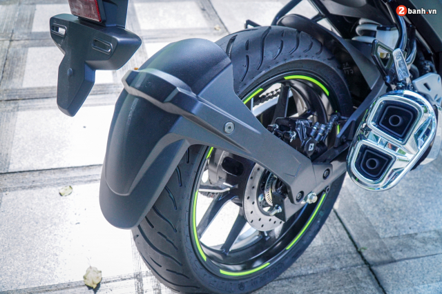 Suzuki trieu hoi hon 5000 chiec Gixxer 250 vi loi phanh sau - 3