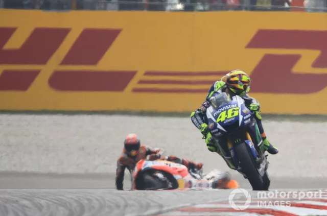 Tai sao MotoGP lai tuoc di chuc vo dich the gioi thu 9 cua Marc Marquez - 5