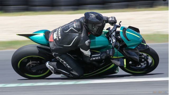 Kham pha Aston Martin AMB 001 Pro Chi 88 chiec duoc san xuat - 8