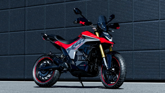 Ultraviolette X47 Crossover ra mat mang dang vap giong Ducati Hyperstrada - 3