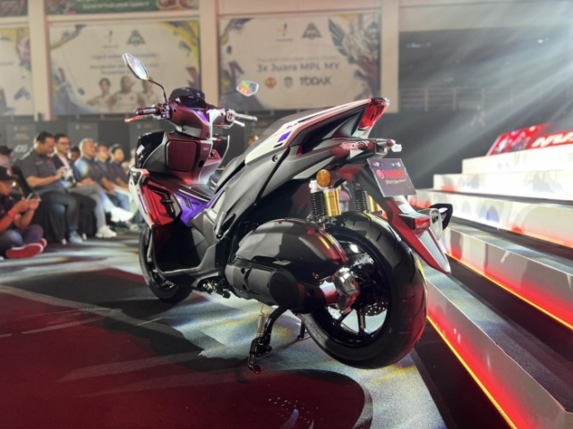 Yamaha NVX 155 All New ra mat o Malaysia Cau hinh tuong tu nhung co gia ban cao hon o nuoc ta - 8