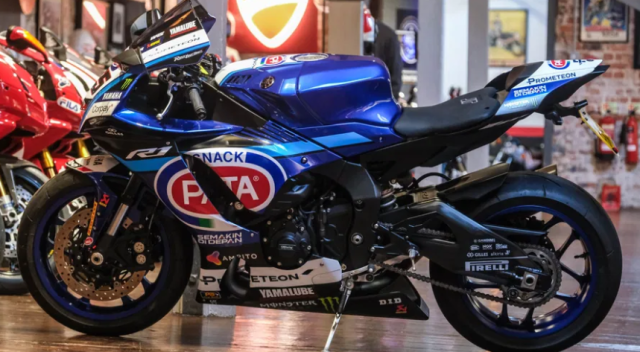 Ban sao Yamaha R1 cua Jonathan Rea da san sang cho nguoi ham mo - 3