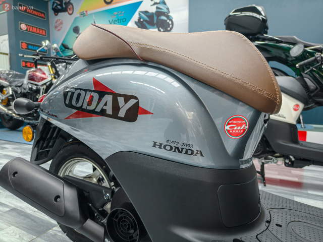 Bat ngo Honda Today 50 the he moi vua ve Viet Nam voi 3 phien ban theo 3 phong cach khac nhau - 24