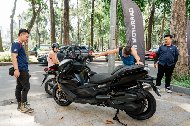 BMW C 400 GT 2025 Phien ban nang cap hien dai hon nhieu tinh nang ket noi va an toan - 14