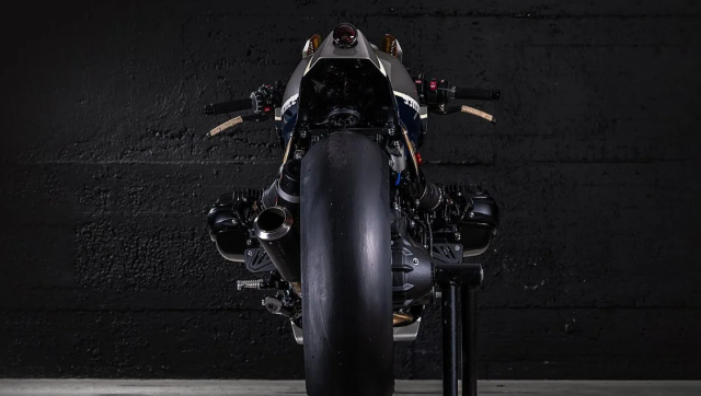 BMW R12 nineT do NOS cua VTR Customs Khi chat choi va dam me gap nhau - 11
