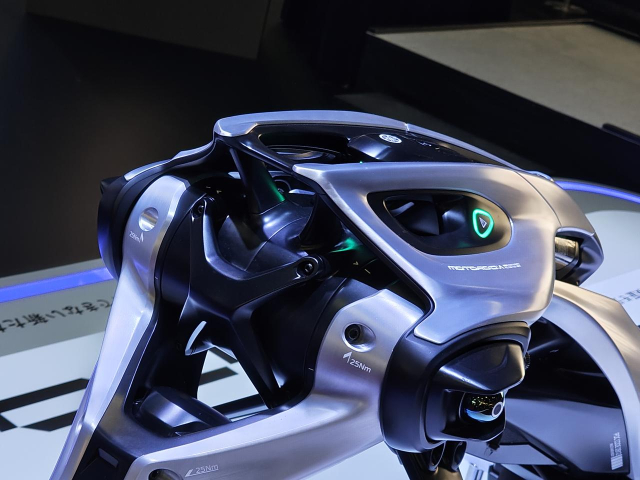 Can canh Yamaha MOTOROiD bang xuong bang thit tai Japan Mobility Show 2025 - 13