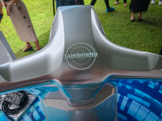Chi tiet mau xe ga dien Lambretta Elettra vua xuat hien o Viet Nam co gi dac biet - 10