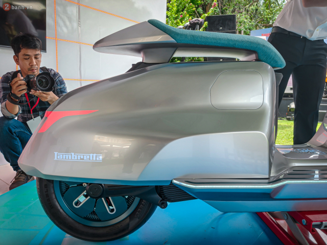 Chi tiet mau xe ga dien Lambretta Elettra vua xuat hien o Viet Nam co gi dac biet - 21