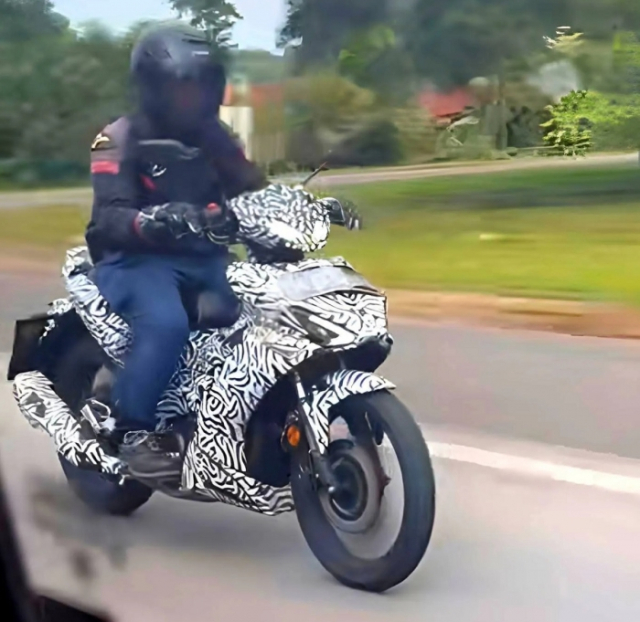 Hinh anh duoc cho la Yamaha Exciter 155 hoan toan moi khi dang chay thu nghiem tren duong pho - 6