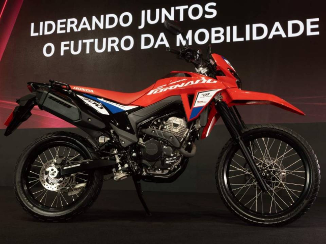 Honda ra mat Tornado 300 2026 Special Edition voi giao dien cuc cuon theo phong cach Dakar Rall - 3