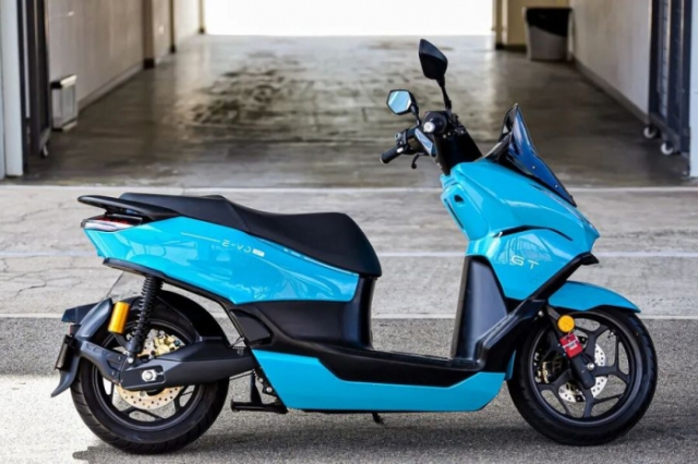 Honda ra mat xe dien EVO GT Di duoc 170 km toc do toi da 120 kmh trang bi bo xa moi doi thu - 3