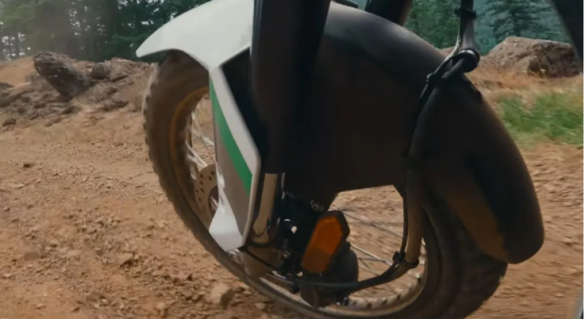 Kawasaki KLE moi sap ra mat Huyen thoai sap duoc hoi sinh - 3