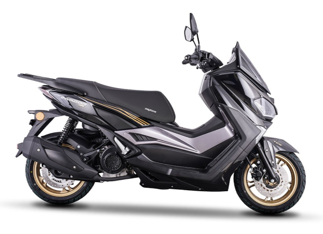 Kham pha Daytona Invador 125 ban ABSTCS doi trong kho nhan cua Honda PCX 125 tai troi Au - 3