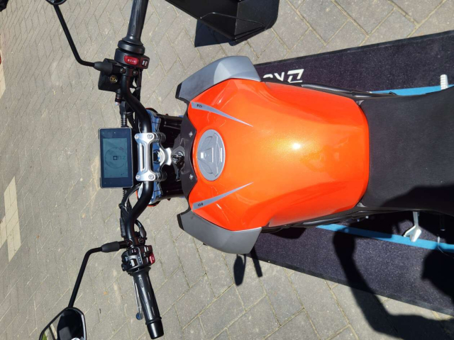 Kove 450R 2025 Nakedbike 4 may cang det cho anh em Malaysia gia duoi 200 cu - 5