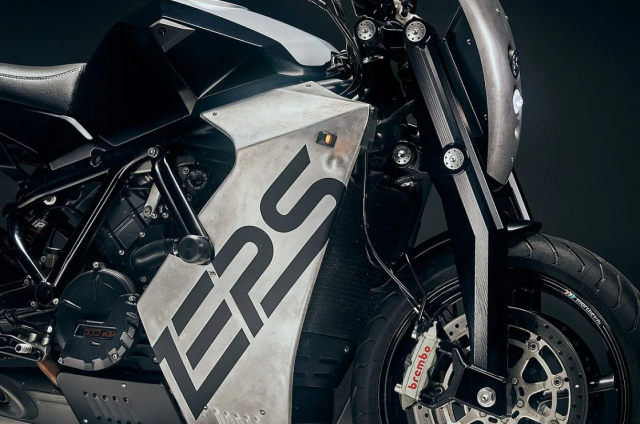 KTM RC8 do Streetfighter tu mot nha thiet ke Synth - 5