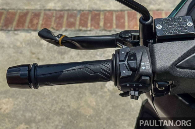 Mau xe tay ga 250cc gia chi gan 79 trieu Dong vua ra mat o Malaysia co gi dac biet - 20