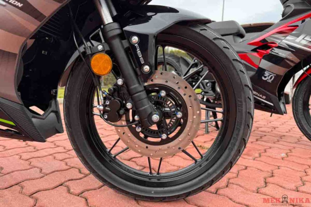 Modenas Z15GT doi thu moi cua Winner R va Exciter 155 trinh lang voi gia chi 45 trieu Dong - 27