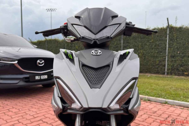 Modenas Z15GT doi thu moi cua Winner R va Exciter 155 trinh lang voi gia chi 45 trieu Dong - 29