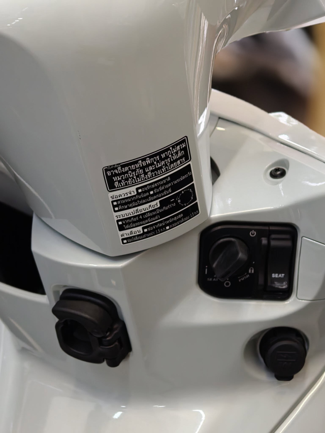 Qua nhanh Qua nguy hiem Honda Wave 125 the he moi da ve dai ly Viet voi gia cuc soc - 7
