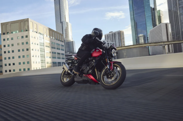 Triumph Trident 800 2026 lo dien Khi ban nang Triple troi day - 3