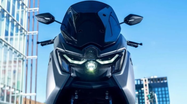 Tu thanh pho den duong truong Yamaha Nmax 155 Tech Max 2026 bien hinh theo phong cach ban chon - 9