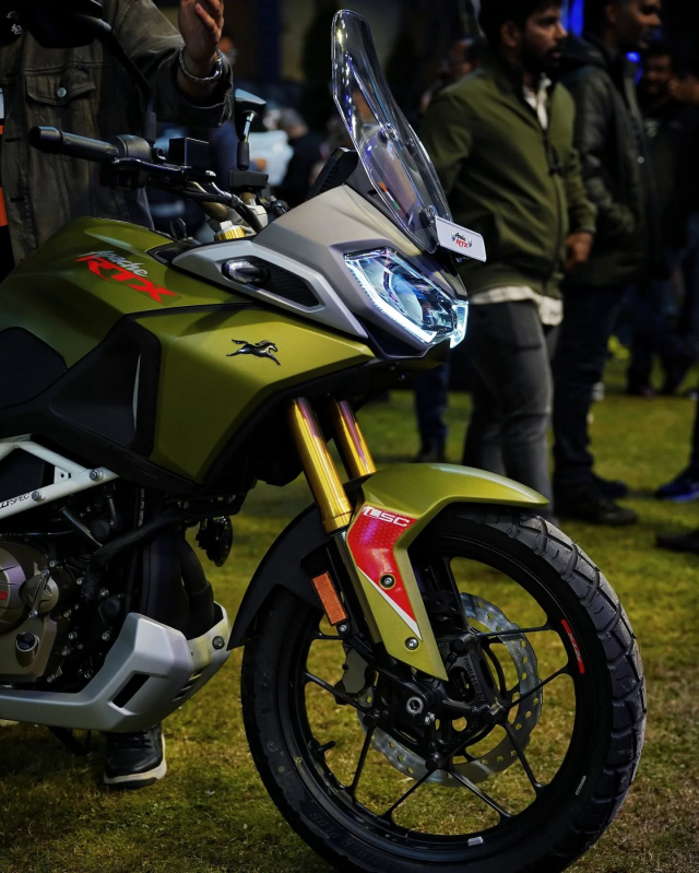 TVS Apache RTX 300 ra mat Tan binh phieu luu hoan toan moi khien anh em phai ngoai nhin - 9