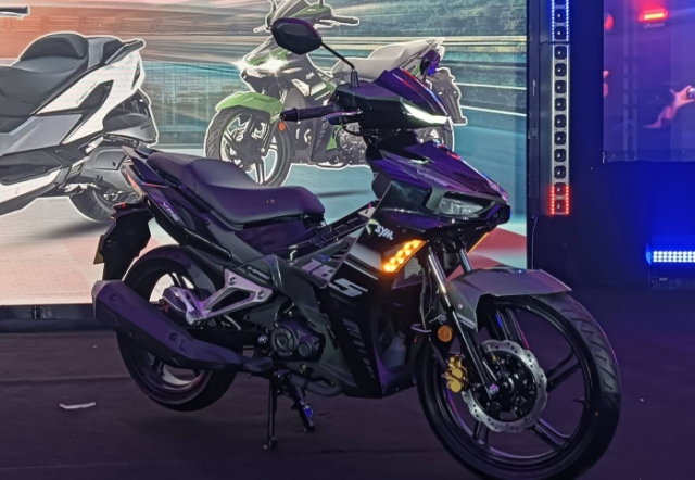 Xe con tay SYM VFE 185i trinh lang voi gia ban chi 54 trieu Dong De doa Winner R va Exciter 155 - 3