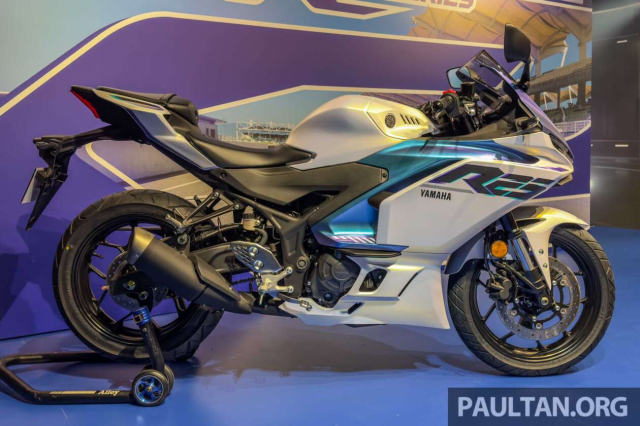 Can canh Yamaha YZFR25 2026 vua ra mat Tieu R1 trong tim anh em dam me Sportbike - 3