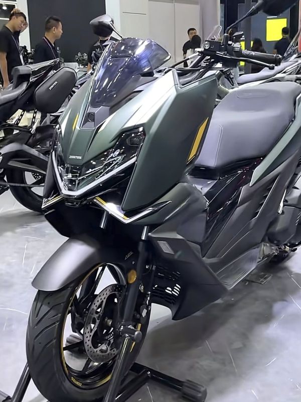 Zontes 150X ra mat Nhe hon PCX tan 25kg tang toc nhanh nhu xe 250cc va co nhieu trang bi khung - 7