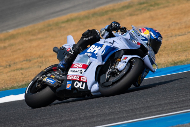 Alex Marquez va cu truot dai kho tin o Valencia cau chuyen khong chi la lop xe - 5