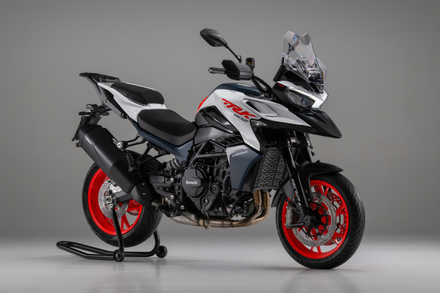 Benelli TRK 902 Stradale Chiec touring Y danh cho nhung cung duong dai - 3